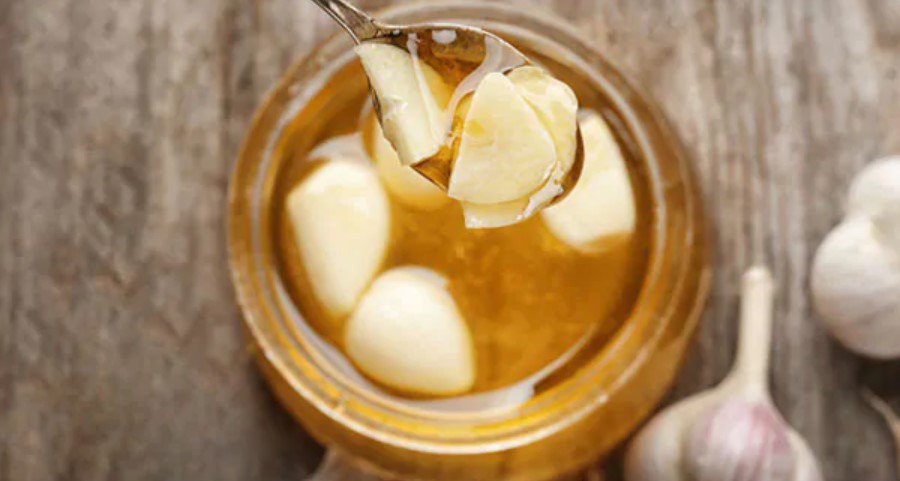 Utilizing Garlic and Honey for Health Benefits