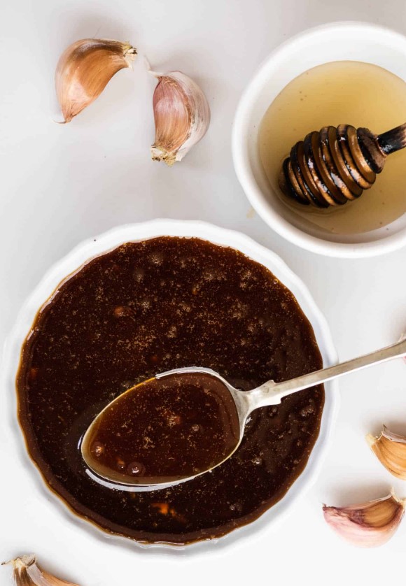 Understanding the Versatile Honey Garlic Sauce